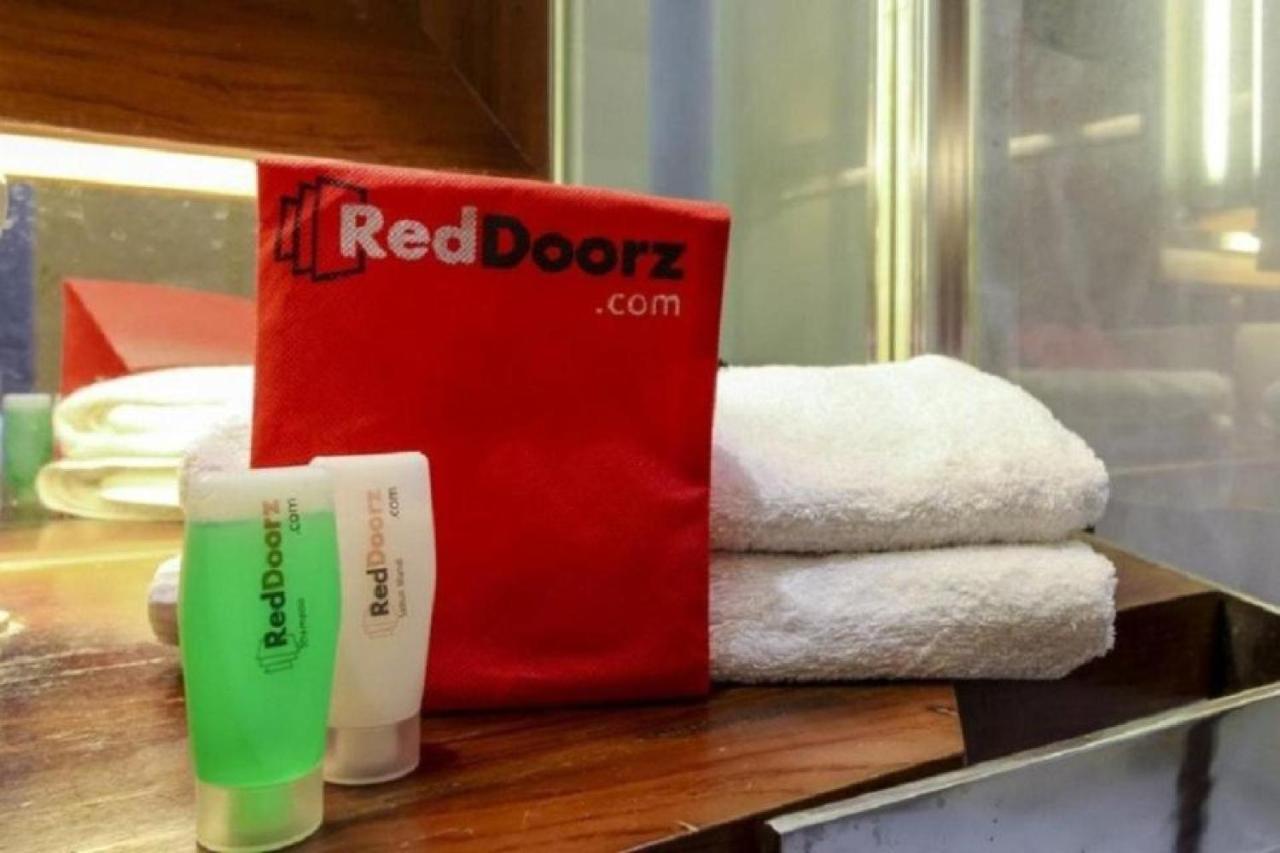Reddoorz Plus @ Paal 2 Manado Zewnętrze zdjęcie